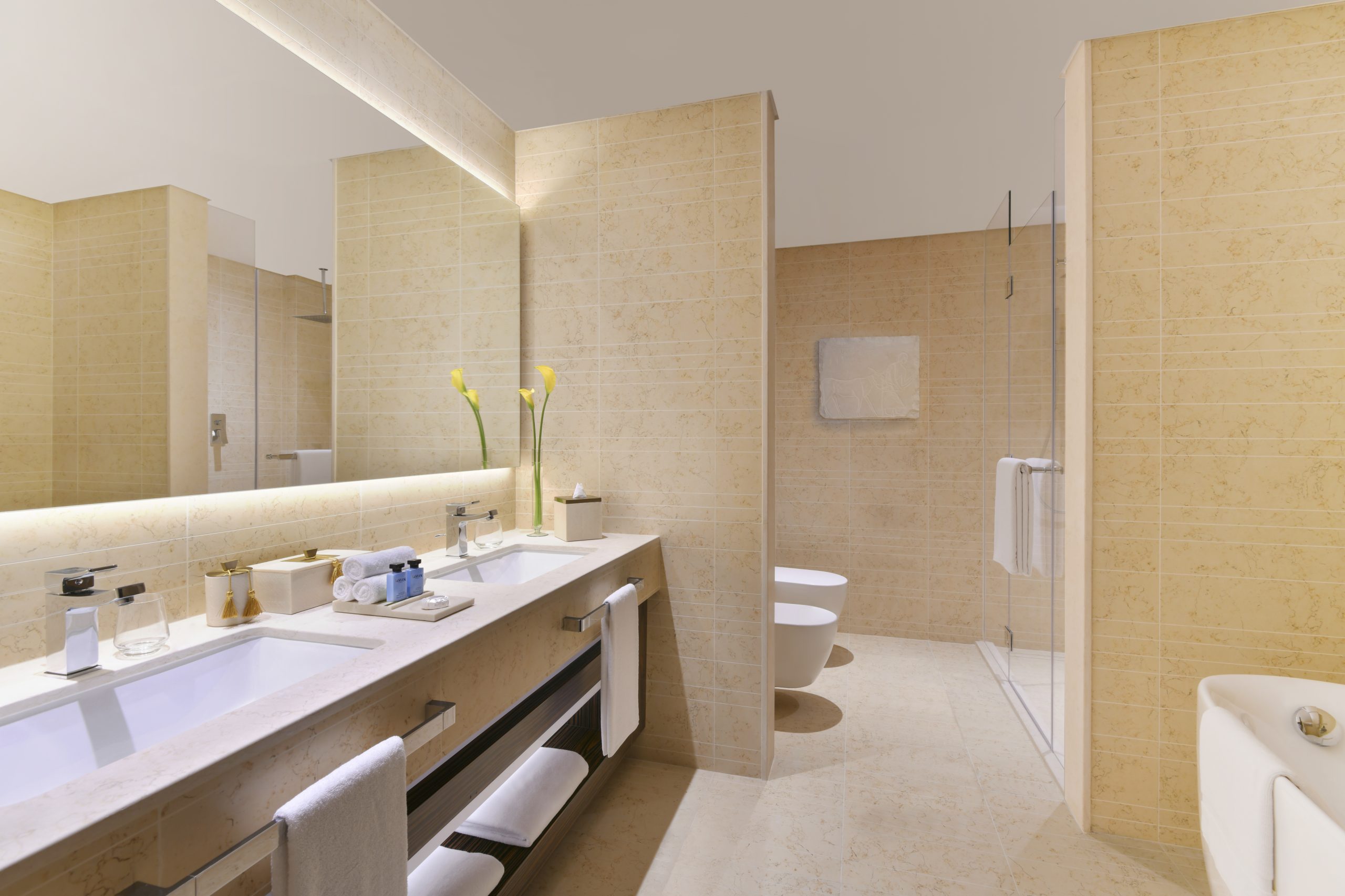 Deluxe Room - Image 2